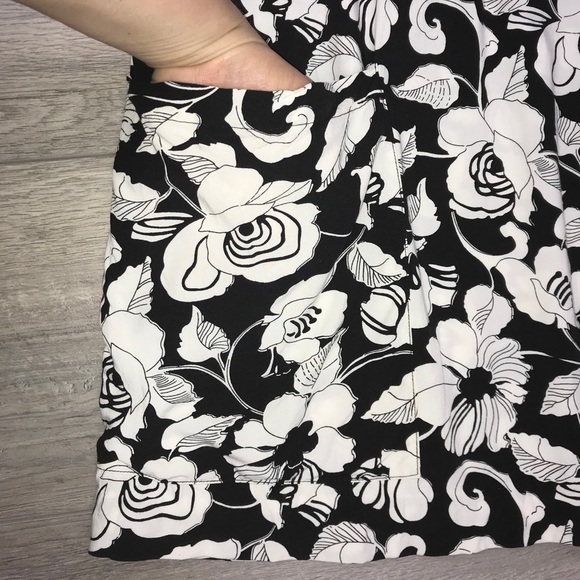 Maeve Short Sleeve Dress Floral Black White Size 8 - Picture 8 of 9